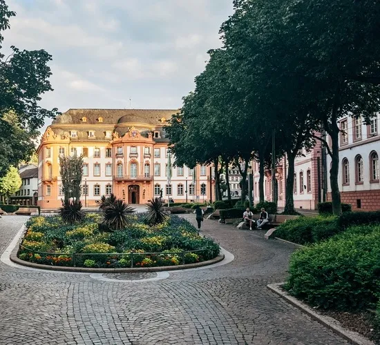 Mainz Johannes Gutenberg Üniversitesi